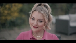 Rosie Molloy Gives Up Everything - Season 01 Episode 05